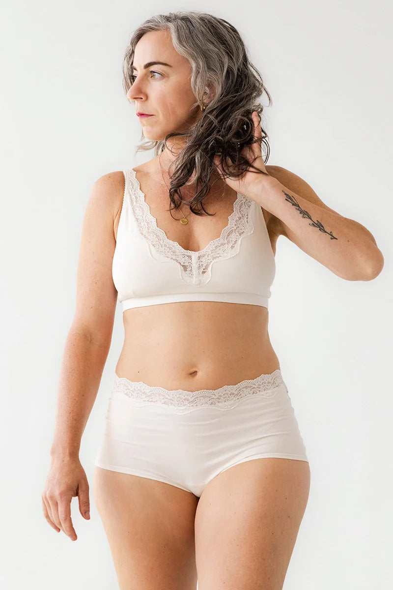 http://www.shopcopperpenny.com/cdn/shop/files/Cotton-bralette-with-lace-edge-1.webp?v=1697950643