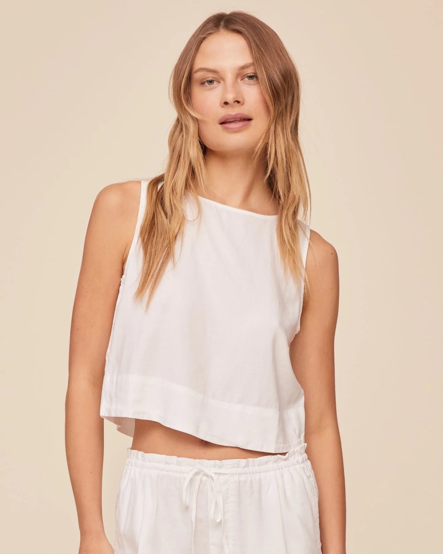 SLEEVELESS BOAT NECK SPLIT BACK – Copper Penny