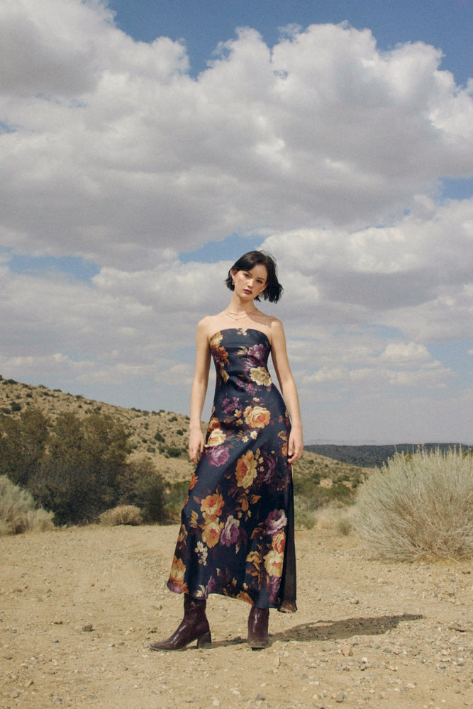 HIDDEN HAVEN STRAPLESS BIAS CUT MAXI DRESS