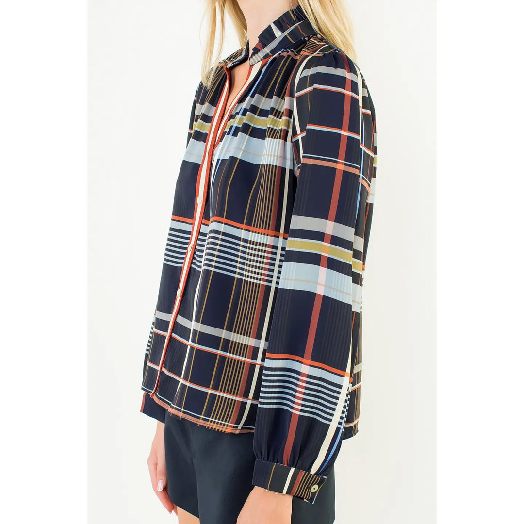 PLAID LONG SLEEVE BUTTON TOP