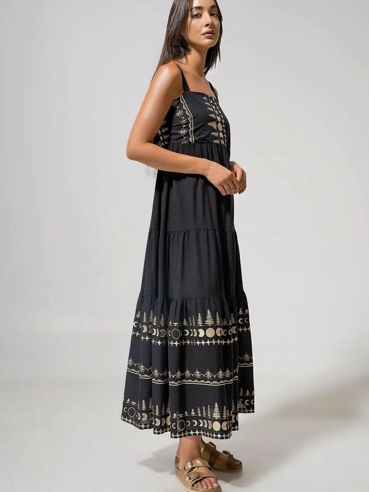 DRESS WITH EMBROIDERY