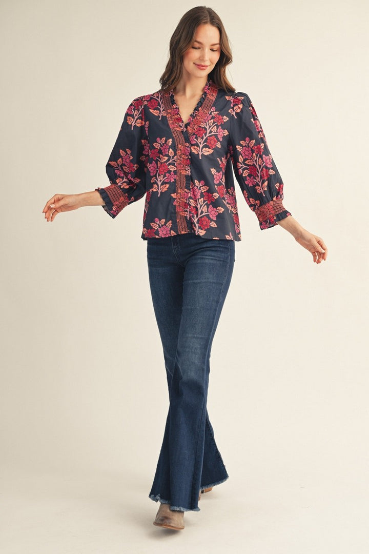 EMBROIDERED SMOCKING DETAIL FLORAL TOP