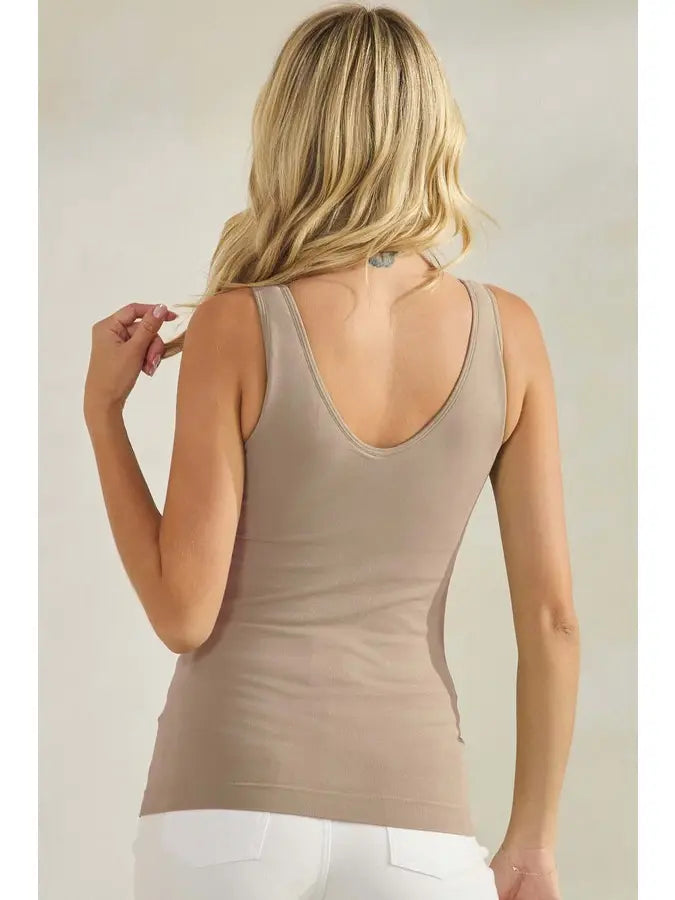 WOMENS REVERSIBLE SEAMLESS TANK WITH BUILT IN BRA