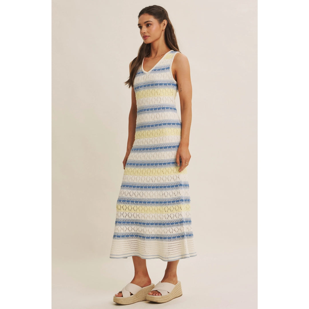 RETRO-INSPIRED CROCHET SWEATER MIDI DRESS