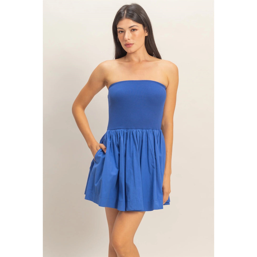 STRAPLESS FLOWY MINI DRESS