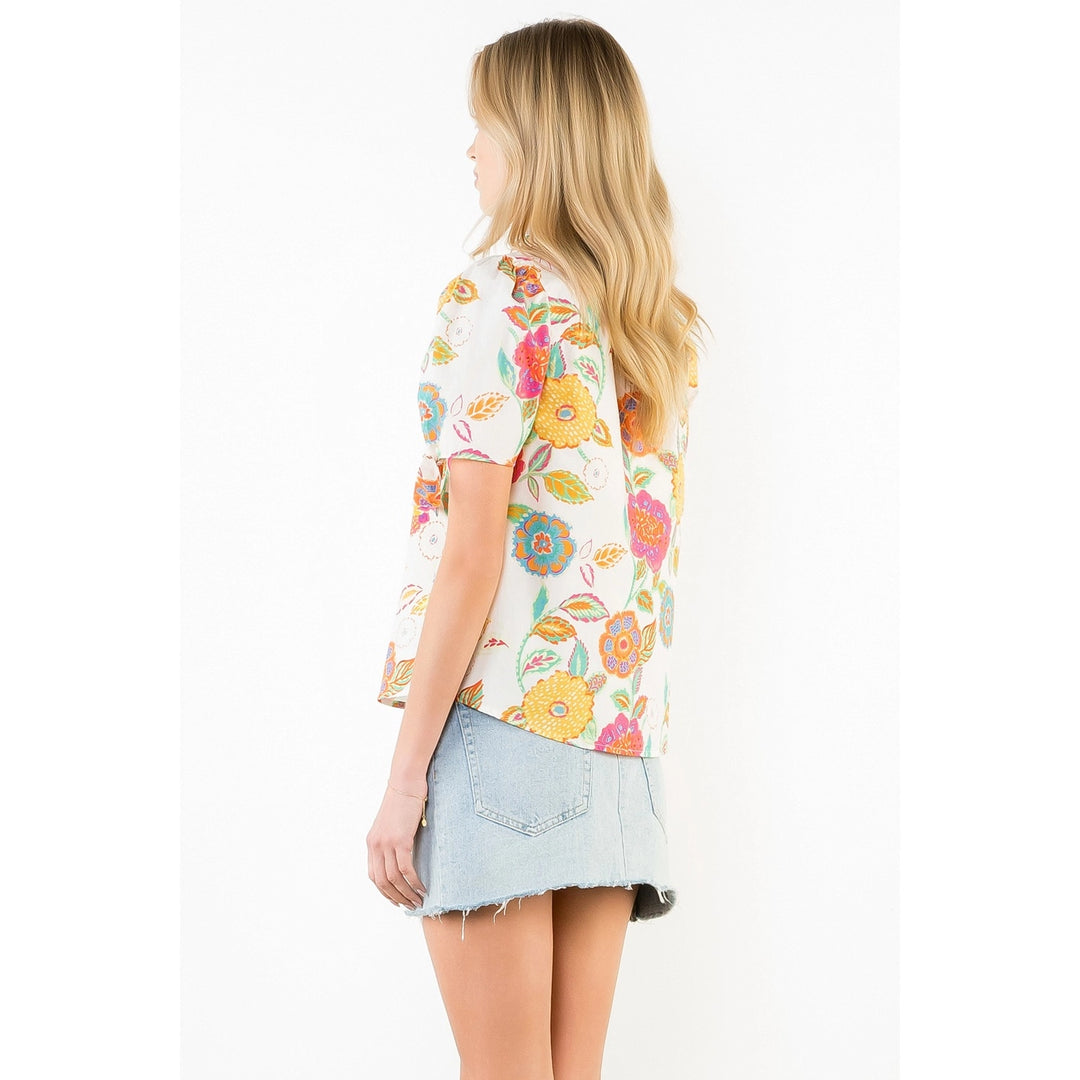 FLORAL PATTERN V-NECK TOP