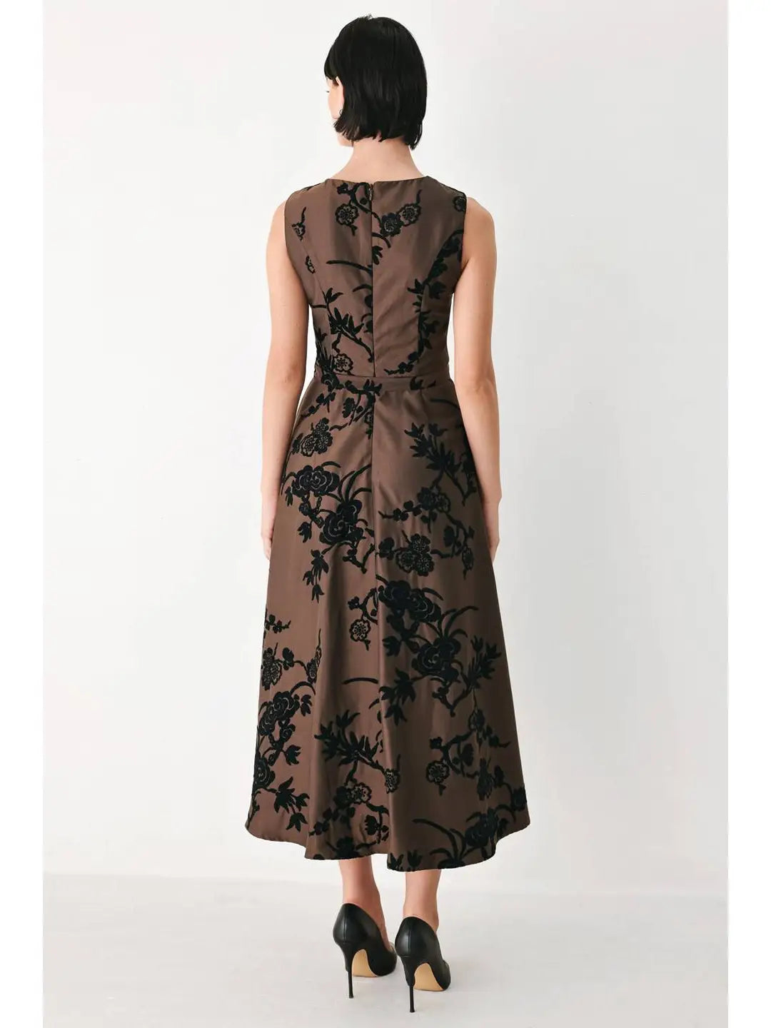 TEXTURED WOVEN MIDI DRESS
