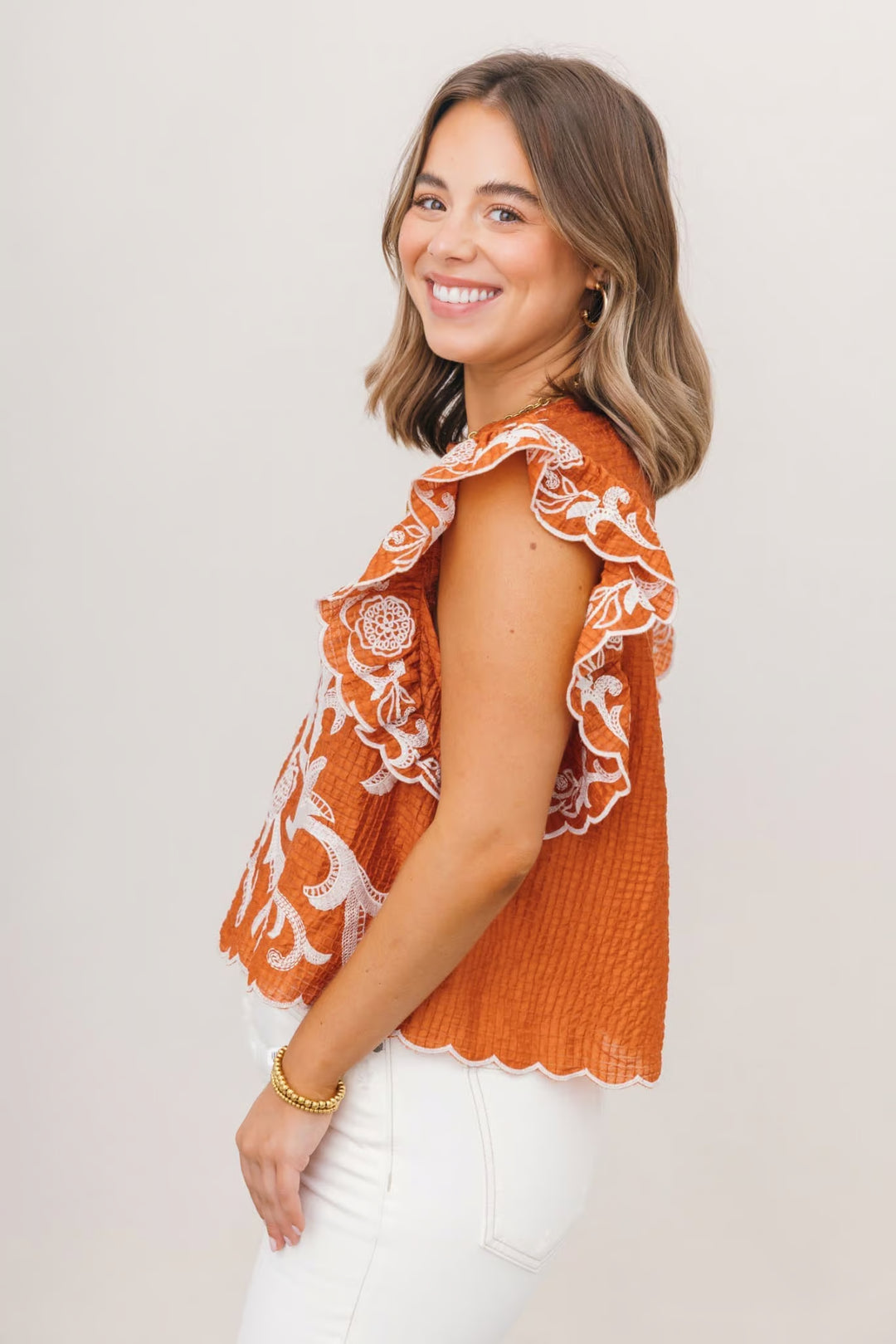 FLUTTER SLEEVE TEXTURED TOP