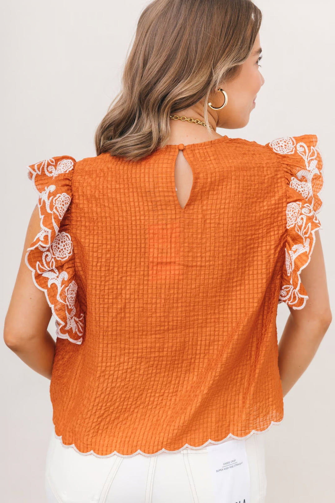 FLUTTER SLEEVE TEXTURED TOP
