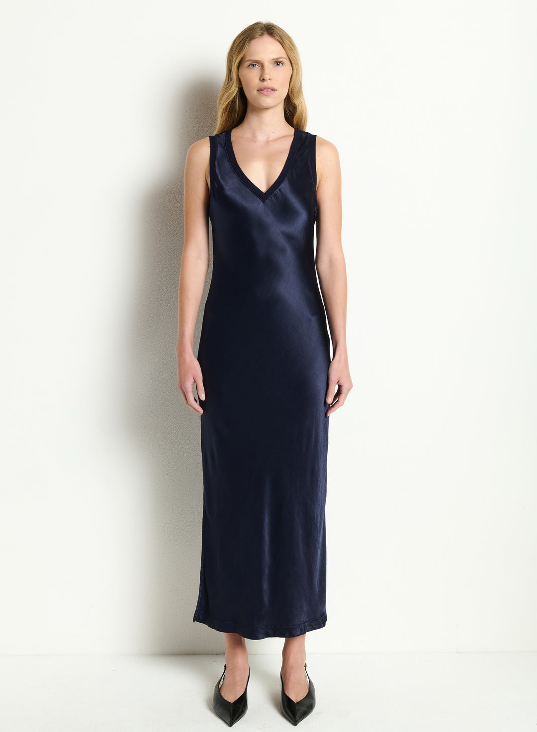 RANDI V-NECK MIDI DRESS