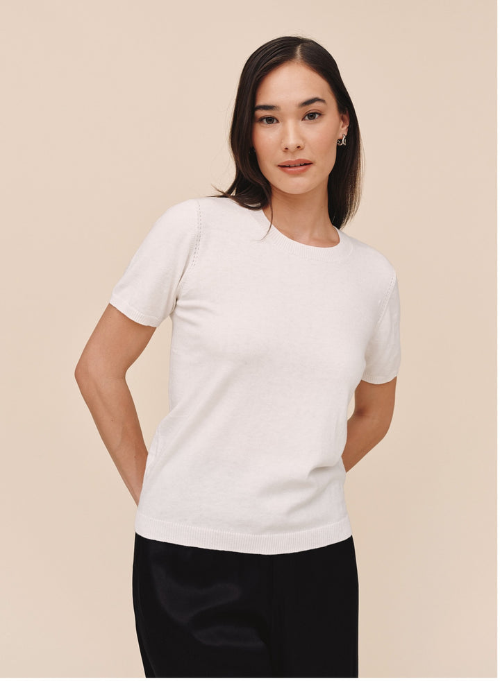 SHORT SLEEVE CREW NECK KNIT TOP