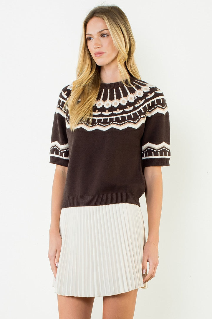 SHORT SLEEVE PATTERN SWEATER