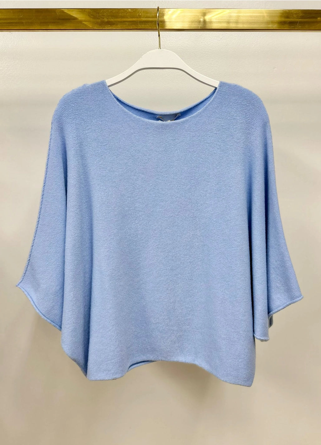 CREW NECK BATWING SLEEVE KNIT TOP