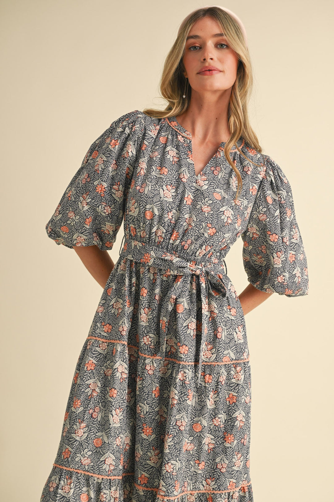 BUBBLE SLEEVE LACE TRIM MIDI DRESS