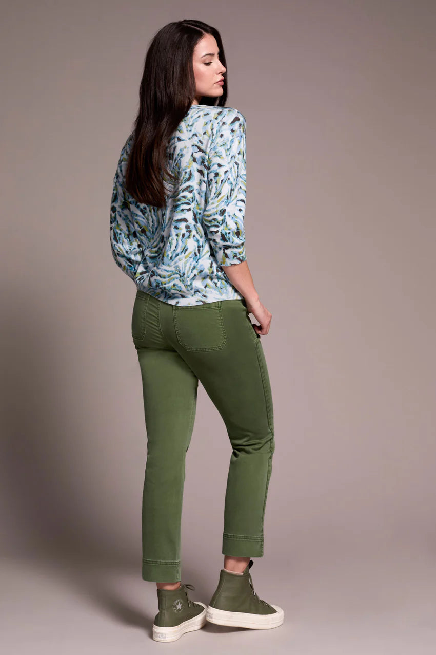 SOFT YARN THREE-QUARTER SLEEVE CREWNECK SWEATER