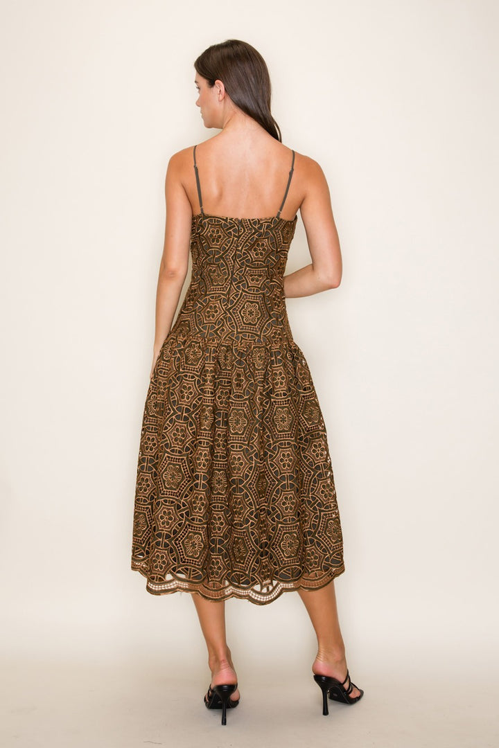 CROCHET SCALLOP HEM SLEEVELESS DRESS