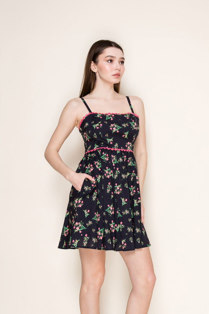 CONTRAST SCALLOPED EDGE TRIM FLORAL MINI DRESS