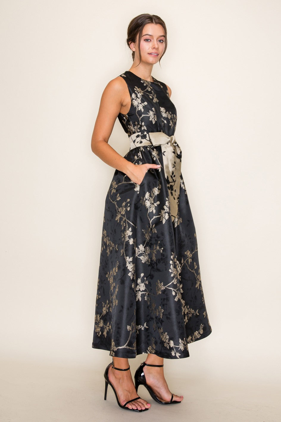 FIT &amp; FLARE WITH BOW WAIST FLORAL JACQUARD MIDI DRESS