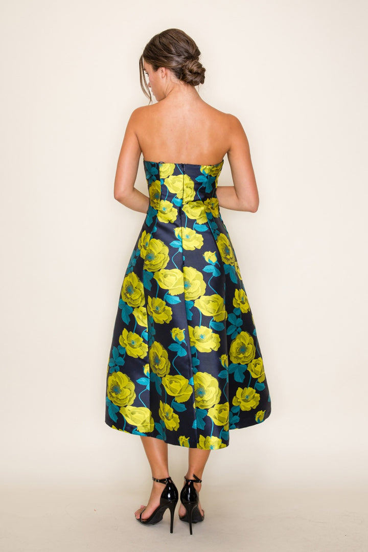 STRAPLESS PLEATED DETAIL JACQUARD MIDI DRESS
