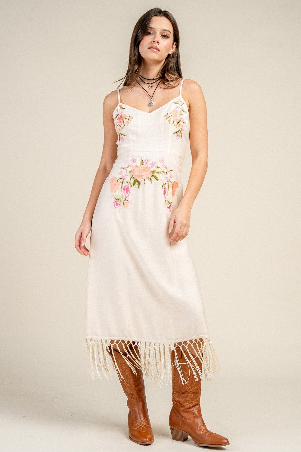 EMBROIDERED DETAILED MIDI DRESS