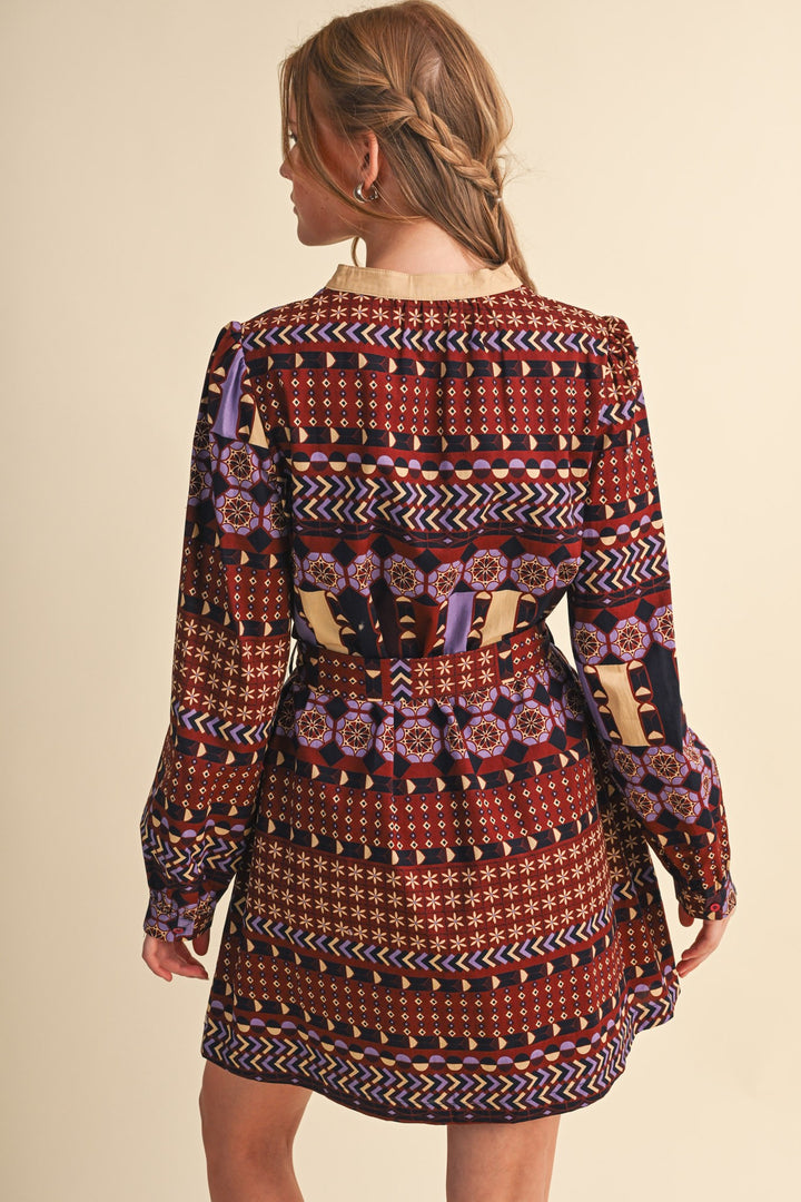 EXCLUSIVE GEOMETRIC PRINT BELTED MINI DRESS