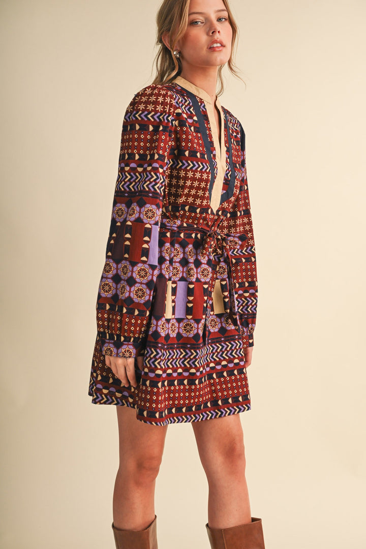 EXCLUSIVE GEOMETRIC PRINT BELTED MINI DRESS