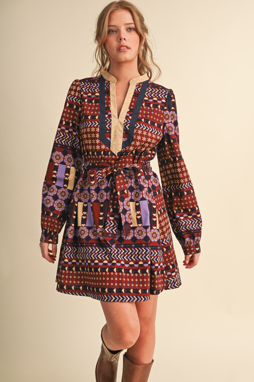 EXCLUSIVE GEOMETRIC PRINT BELTED MINI DRESS