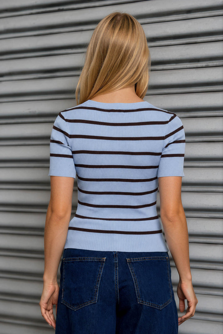 STRIPE BUTTON FRONT SHORT SLEEVE TOP