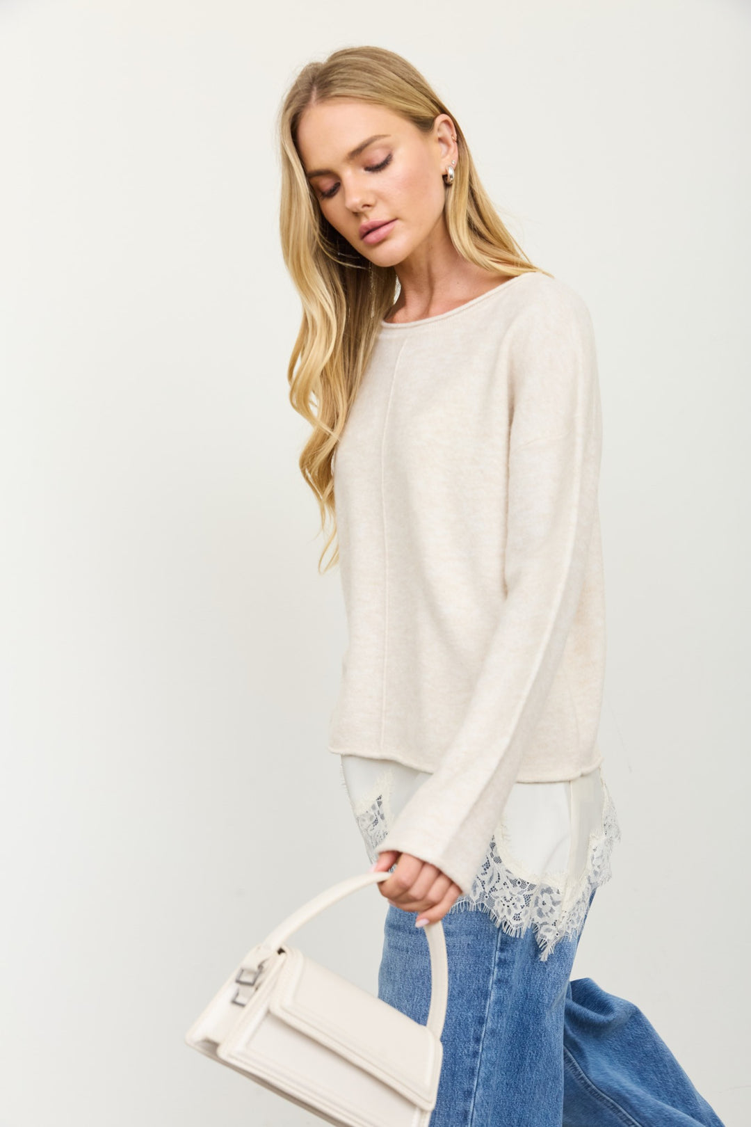 CENTER SEAM ROLLED NECK KNIT SWEATER