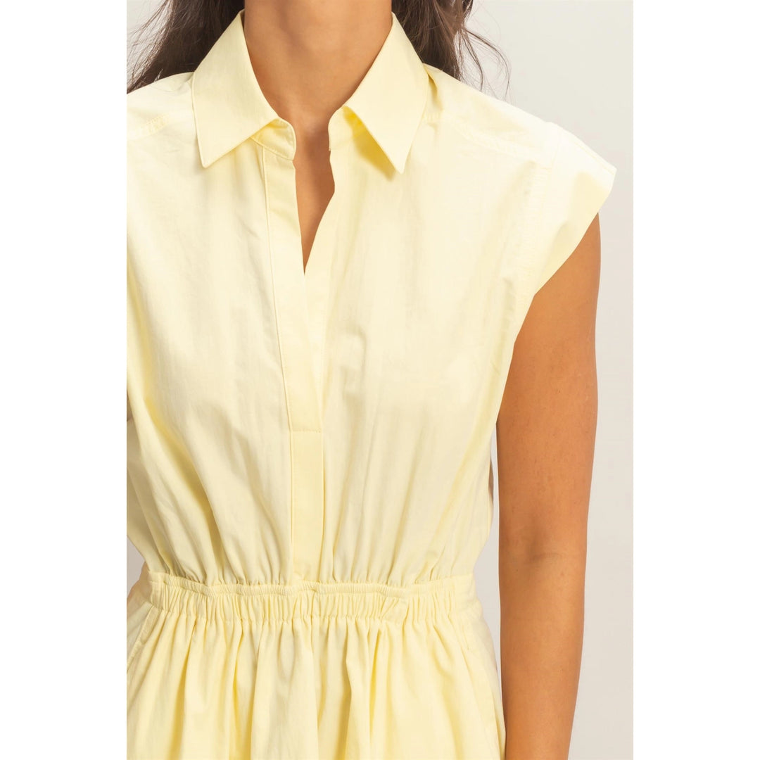 SLEEVELESS COLLARED SHIRRED MINI DRESS