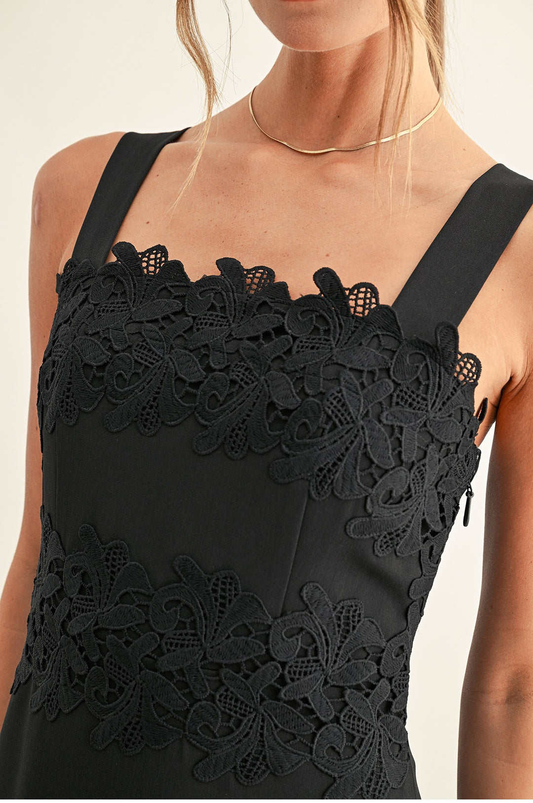 DAVINA LACE INSERTED SLEEVELESS MIDI DRESS