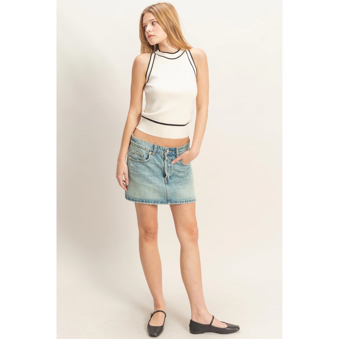CONTRAST TRIM SLEEVELESS RIBBED TOP