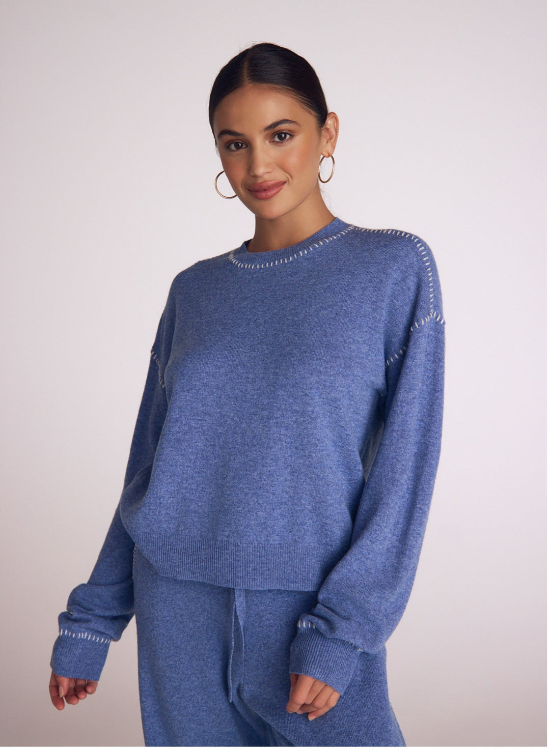 WHIP STITCHED CREW NECK SWEATER