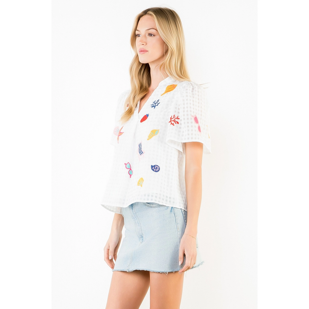 SHORT SLEEVE EMBROIDERY DETAIL TOP
