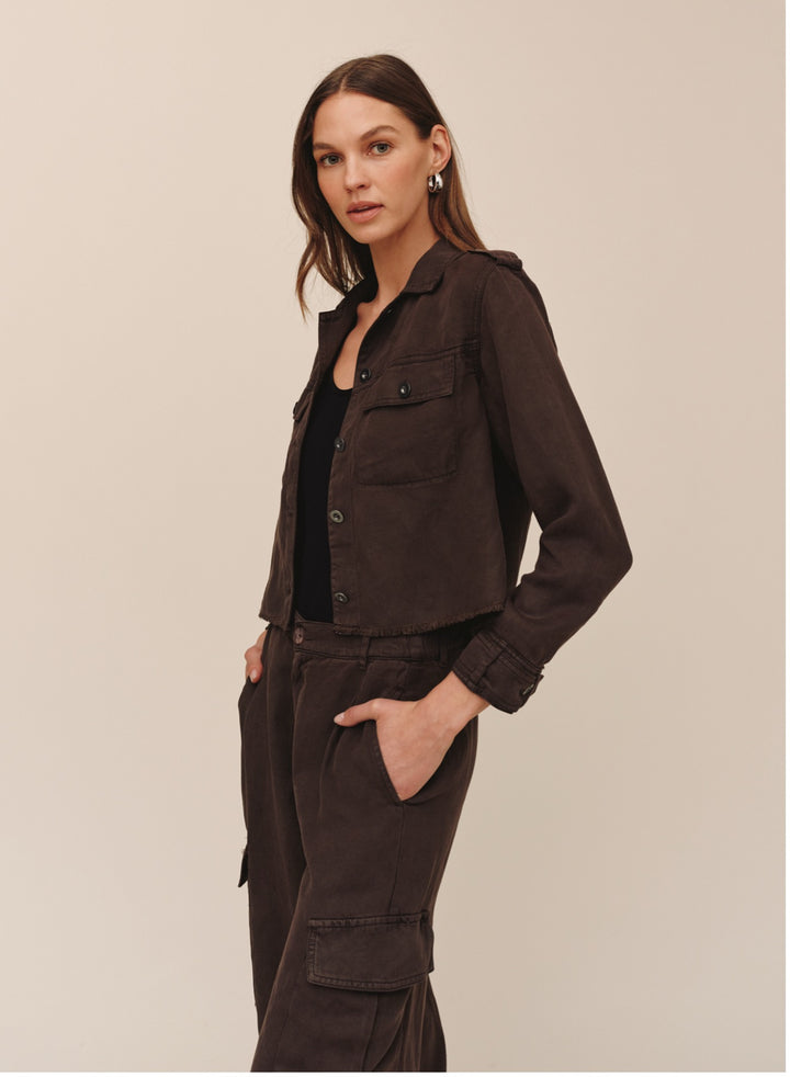 CROPPED UTILITY JACKET WITH FRAY HEM
