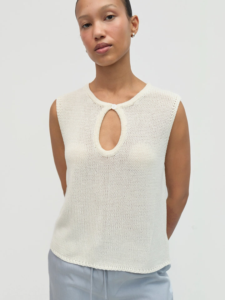 THE MOLLI TOP