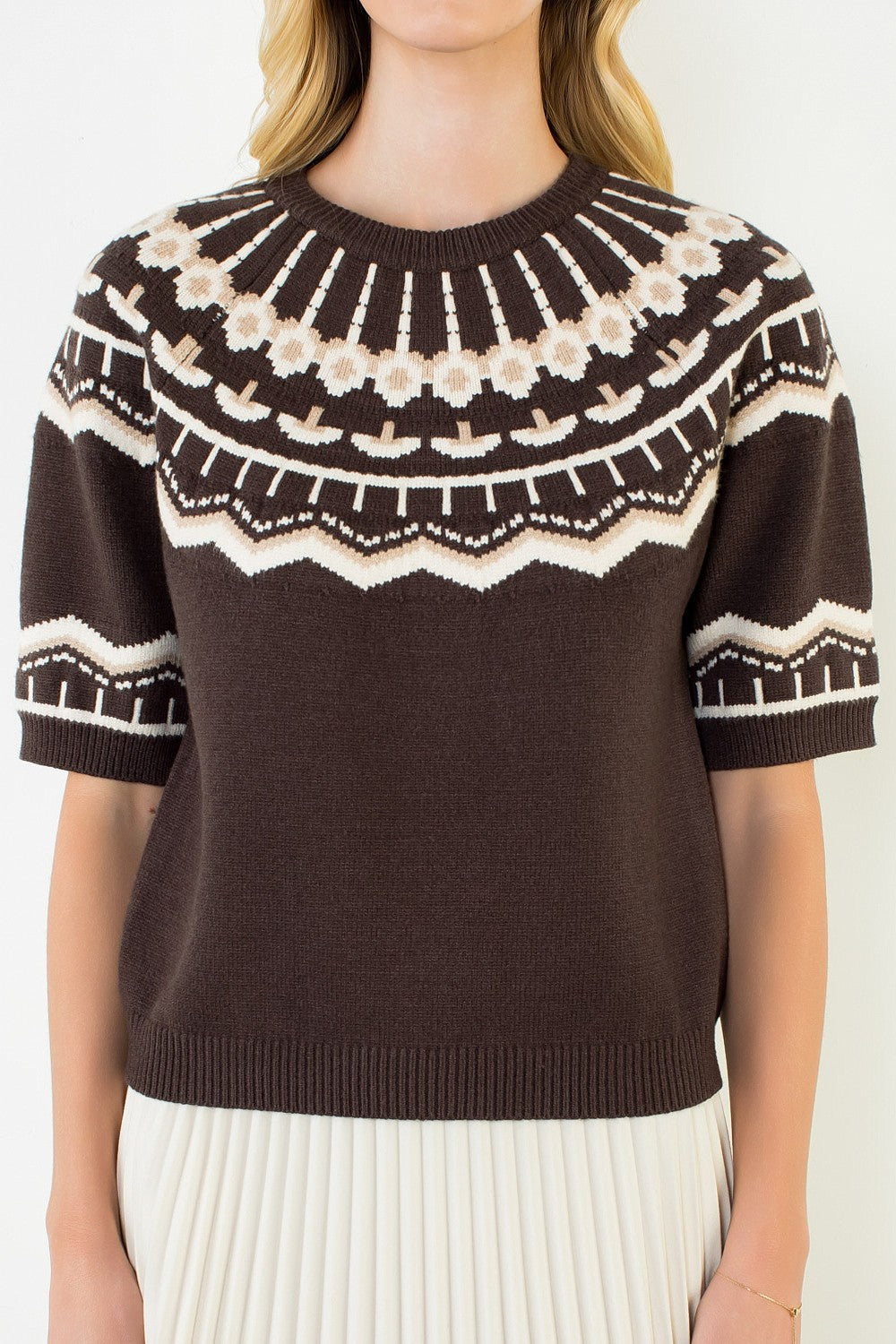 SHORT SLEEVE PATTERN SWEATER