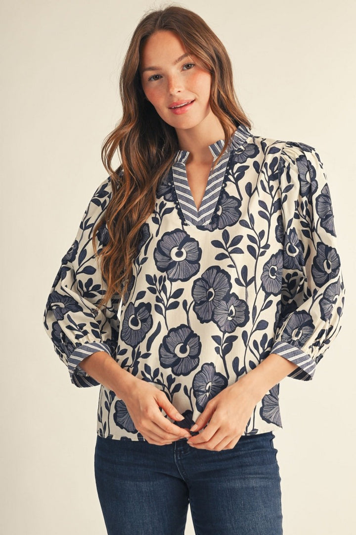 RUFFLED NECKLINE FLORAL TOP