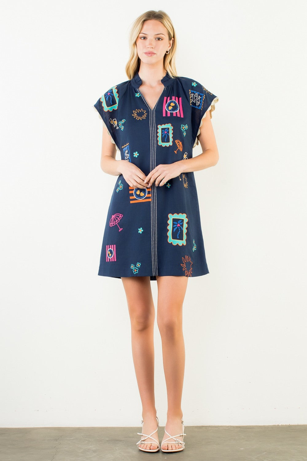 SHORT SLEEVE EMBROIDERY DETAIL DRESS