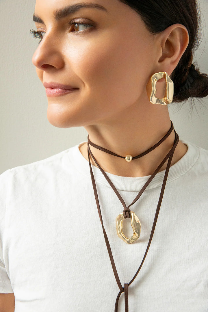 GOLD 16" SUEDE NECKLACE WITH ORGANIC CIRCLE