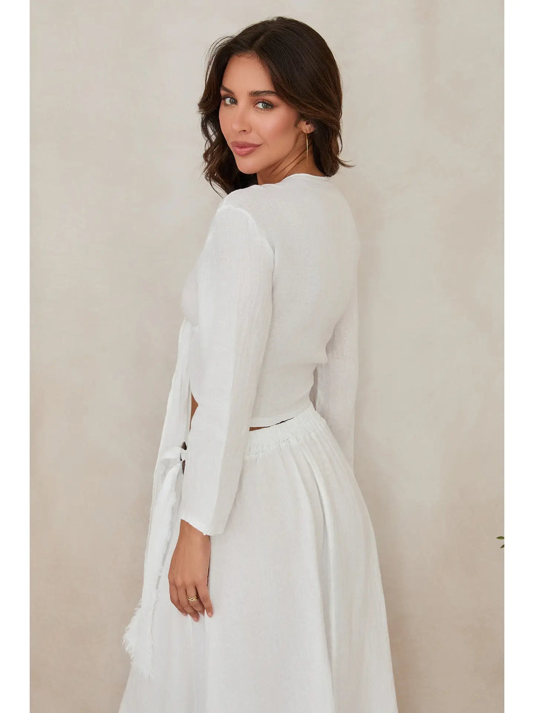 LINEN LONG SLEEVE TIE TOP