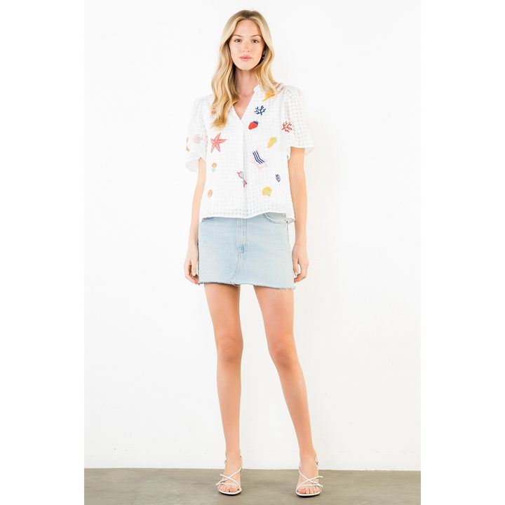 SHORT SLEEVE EMBROIDERY DETAIL TOP