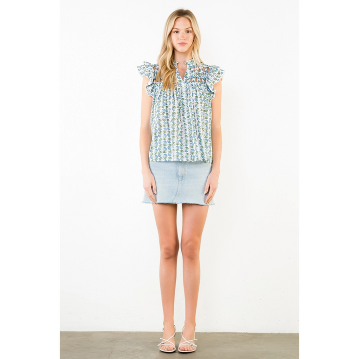 FLUTTER SLEEVE FLORAL PATTERN V-NECK TOP