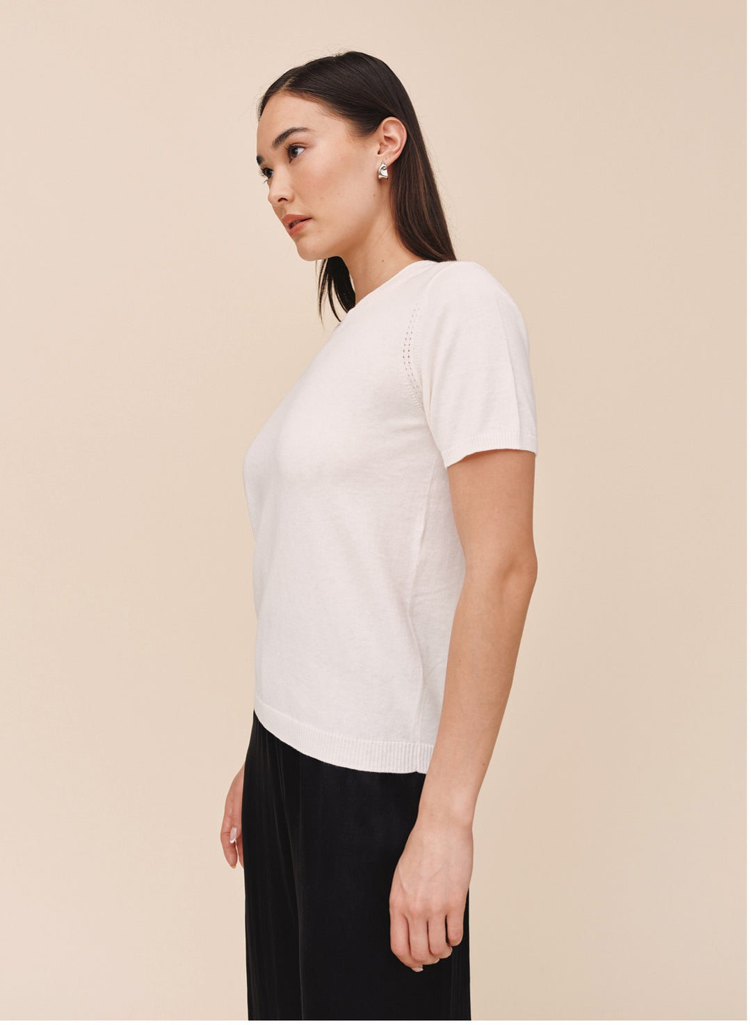 SHORT SLEEVE CREW NECK KNIT TOP