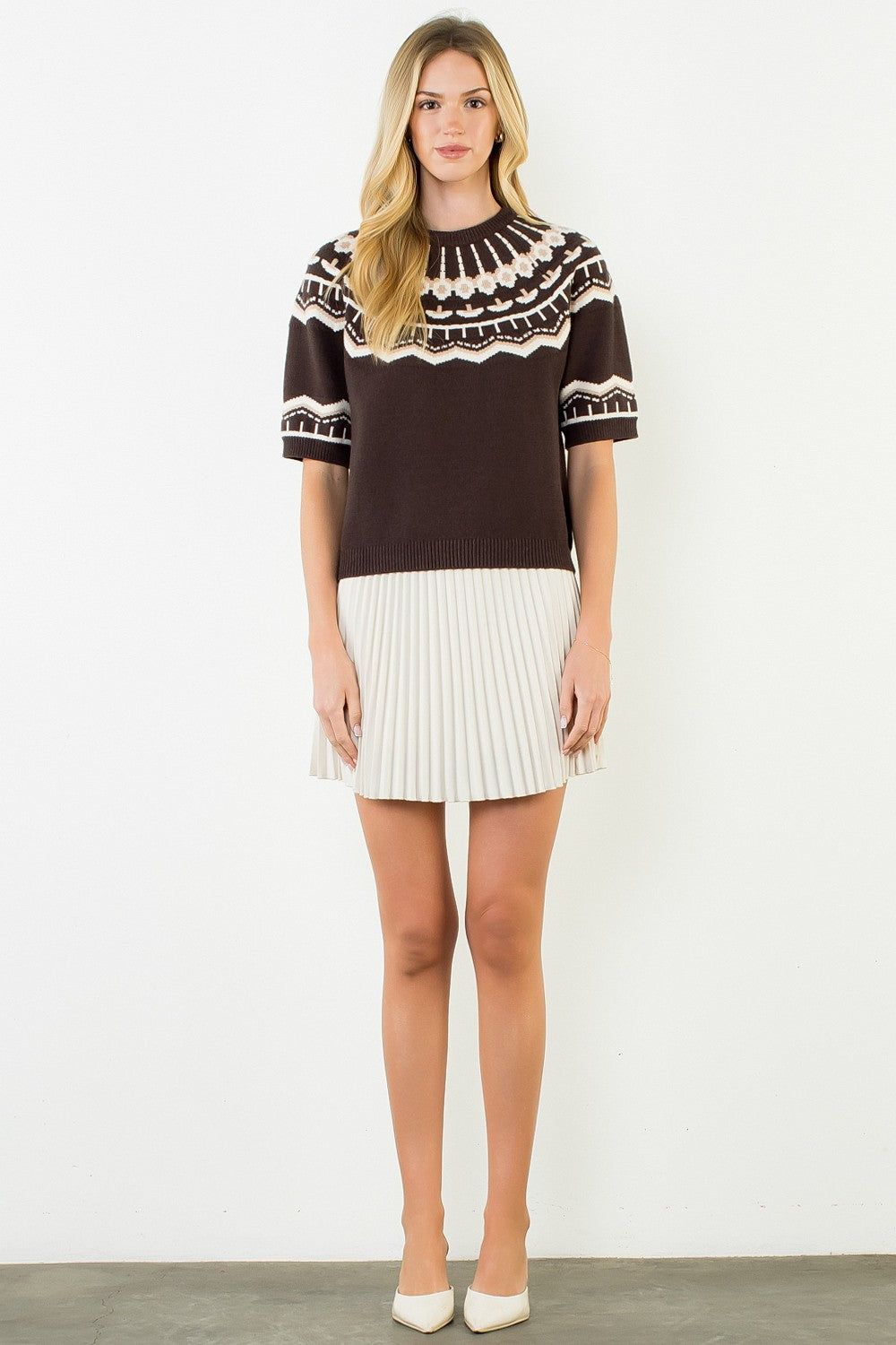 SHORT SLEEVE PATTERN SWEATER