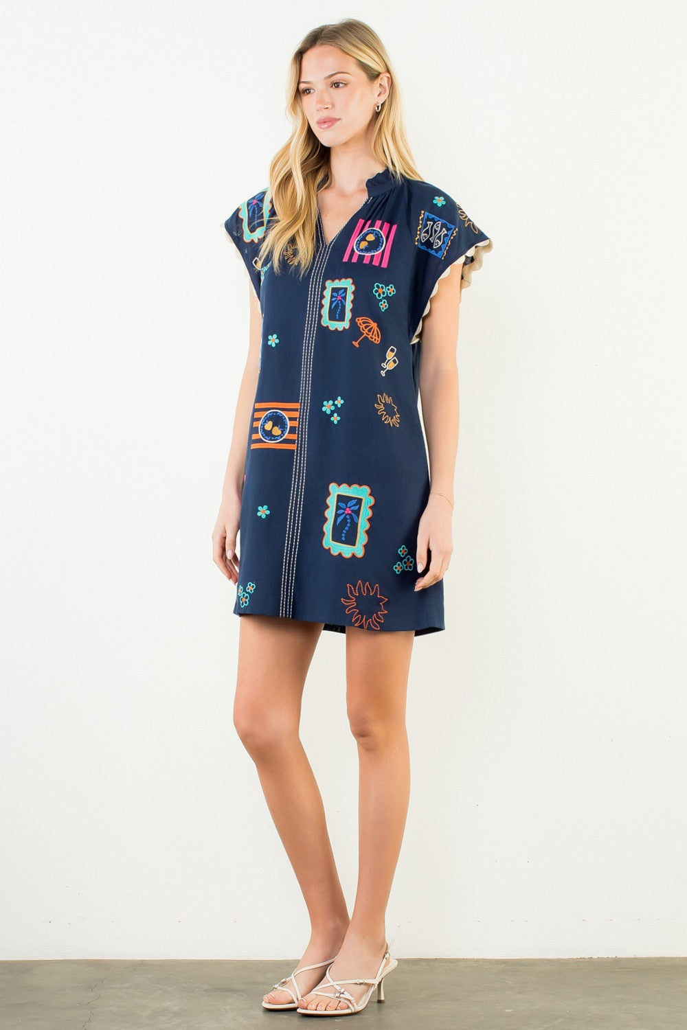 SHORT SLEEVE EMBROIDERY DETAIL DRESS