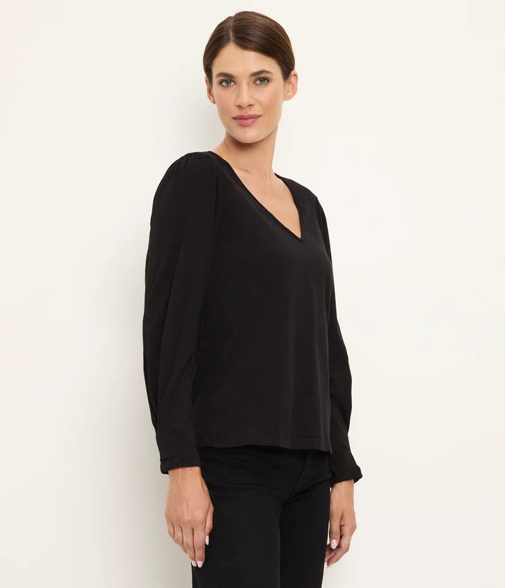 ALBA FEMME SLEEVE TOP