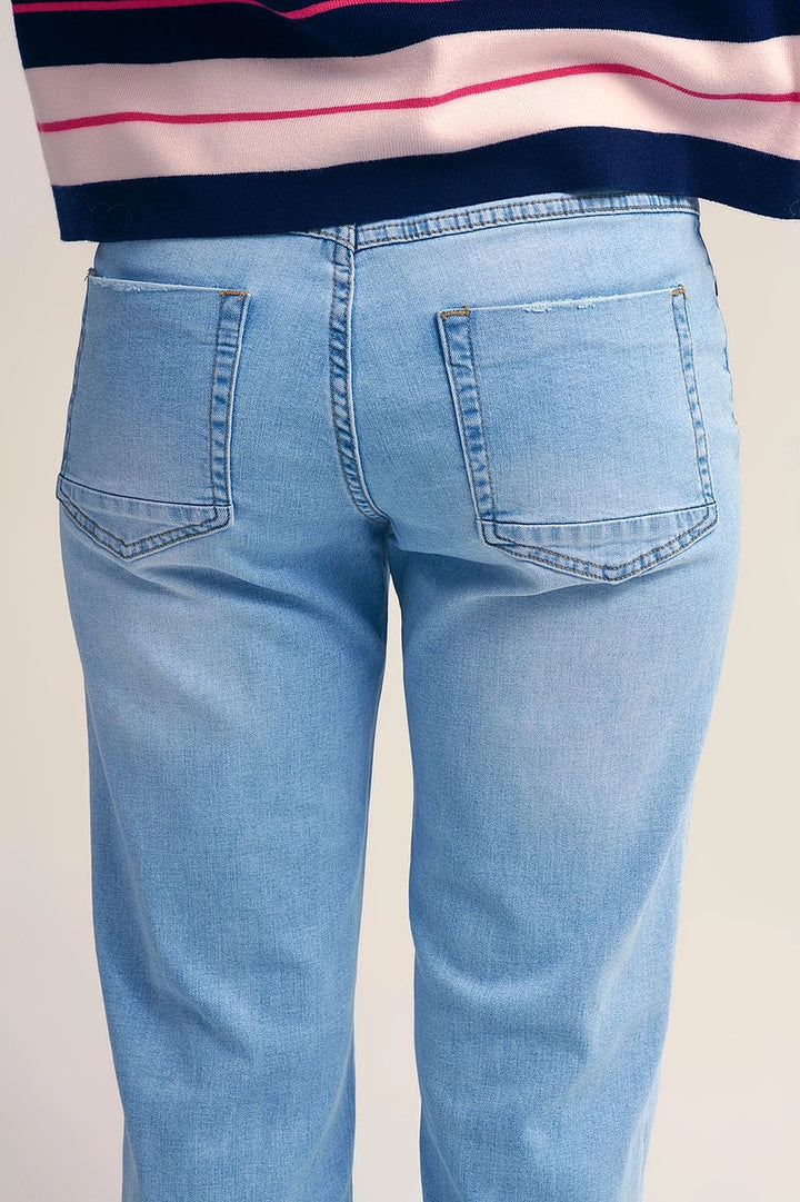 STRAIGHT-LEG JEANS