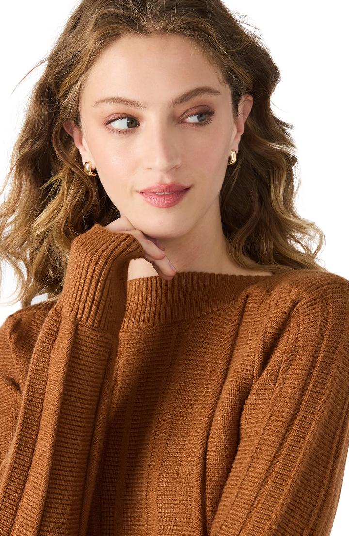 SERRA SWEATER