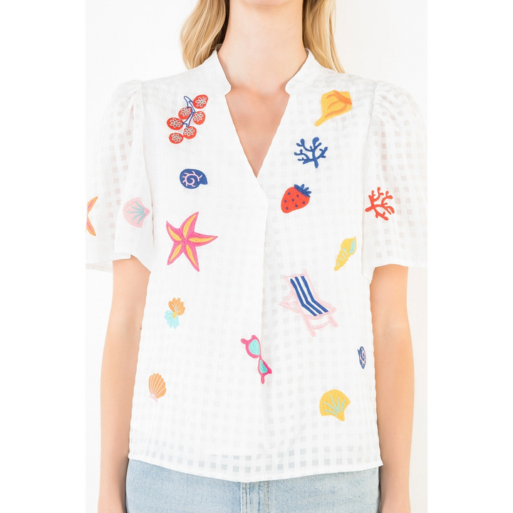 SHORT SLEEVE EMBROIDERY DETAIL TOP